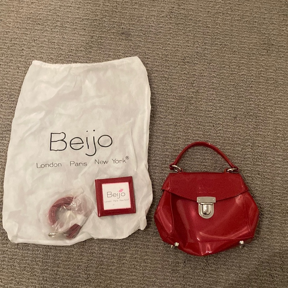 vintage Fuchsia Beijo bag (new)
